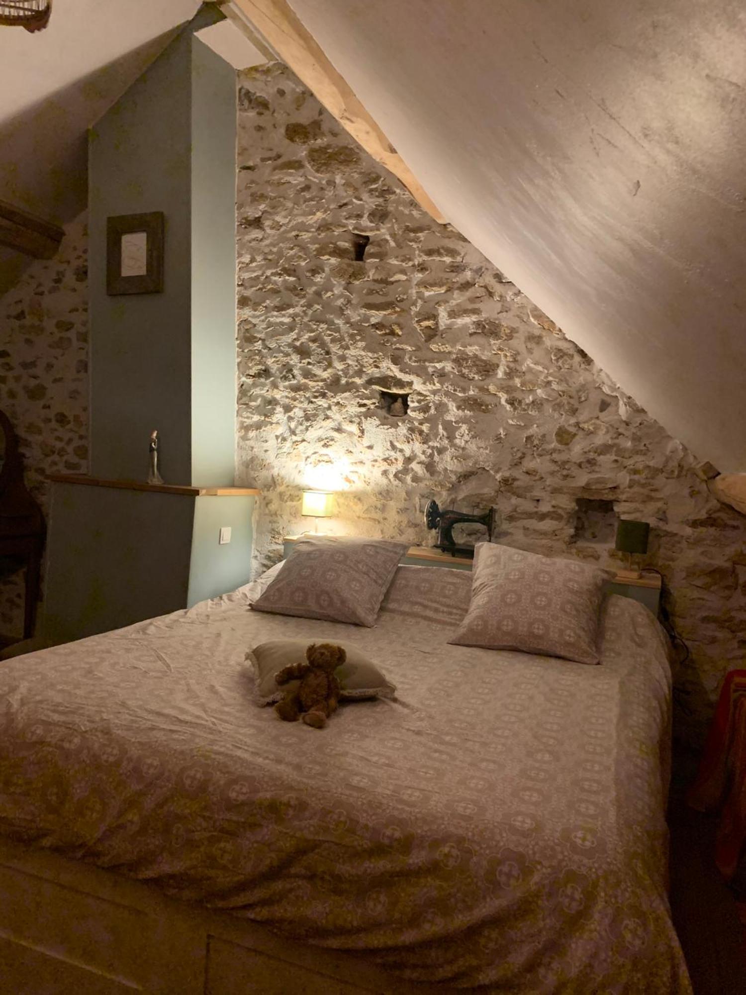 Au Joyeux Lureau Bed & Breakfast Touquin Exterior photo